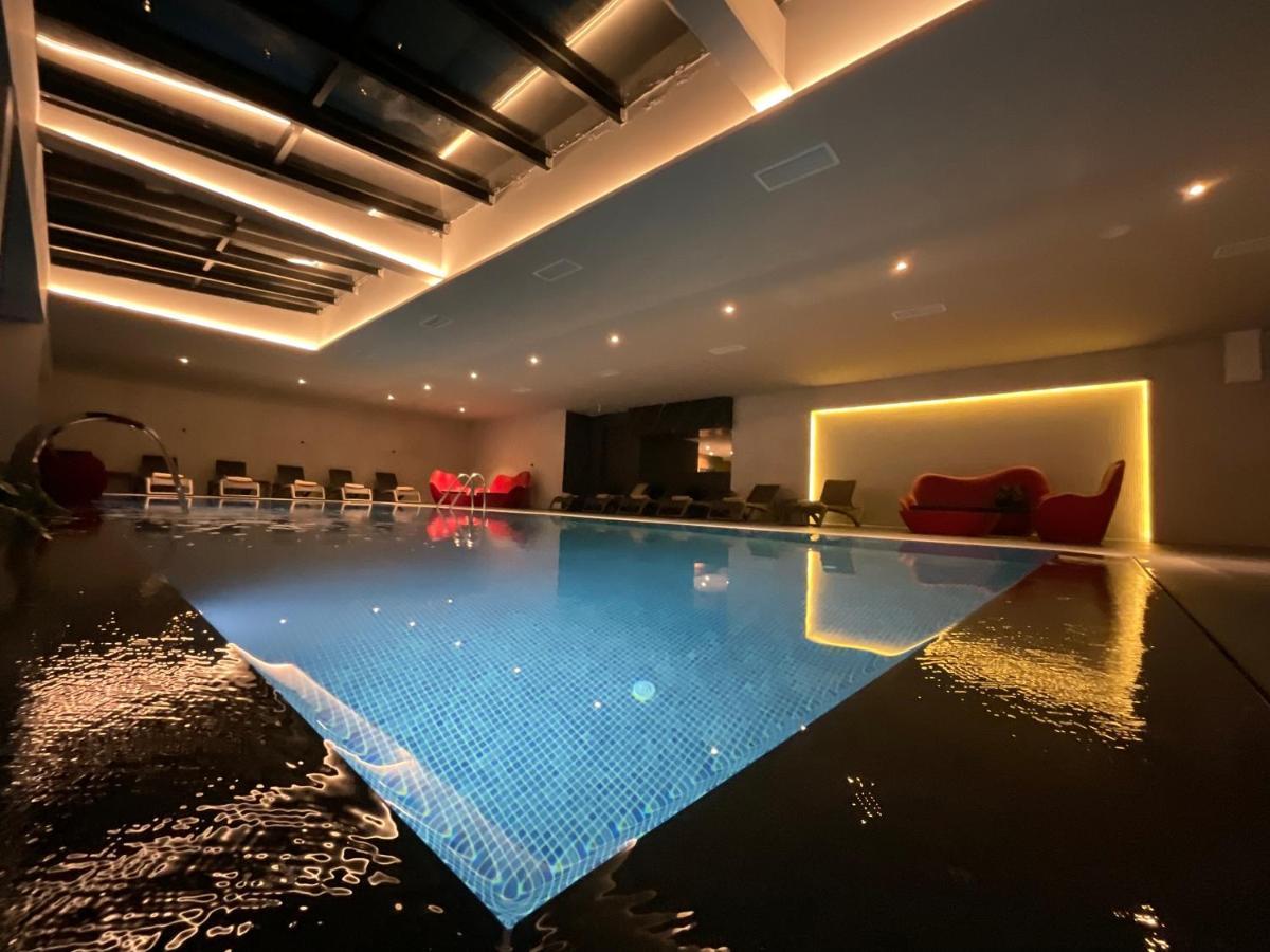 Palace Hotel & Spa Titova Mitrovica 외부 사진