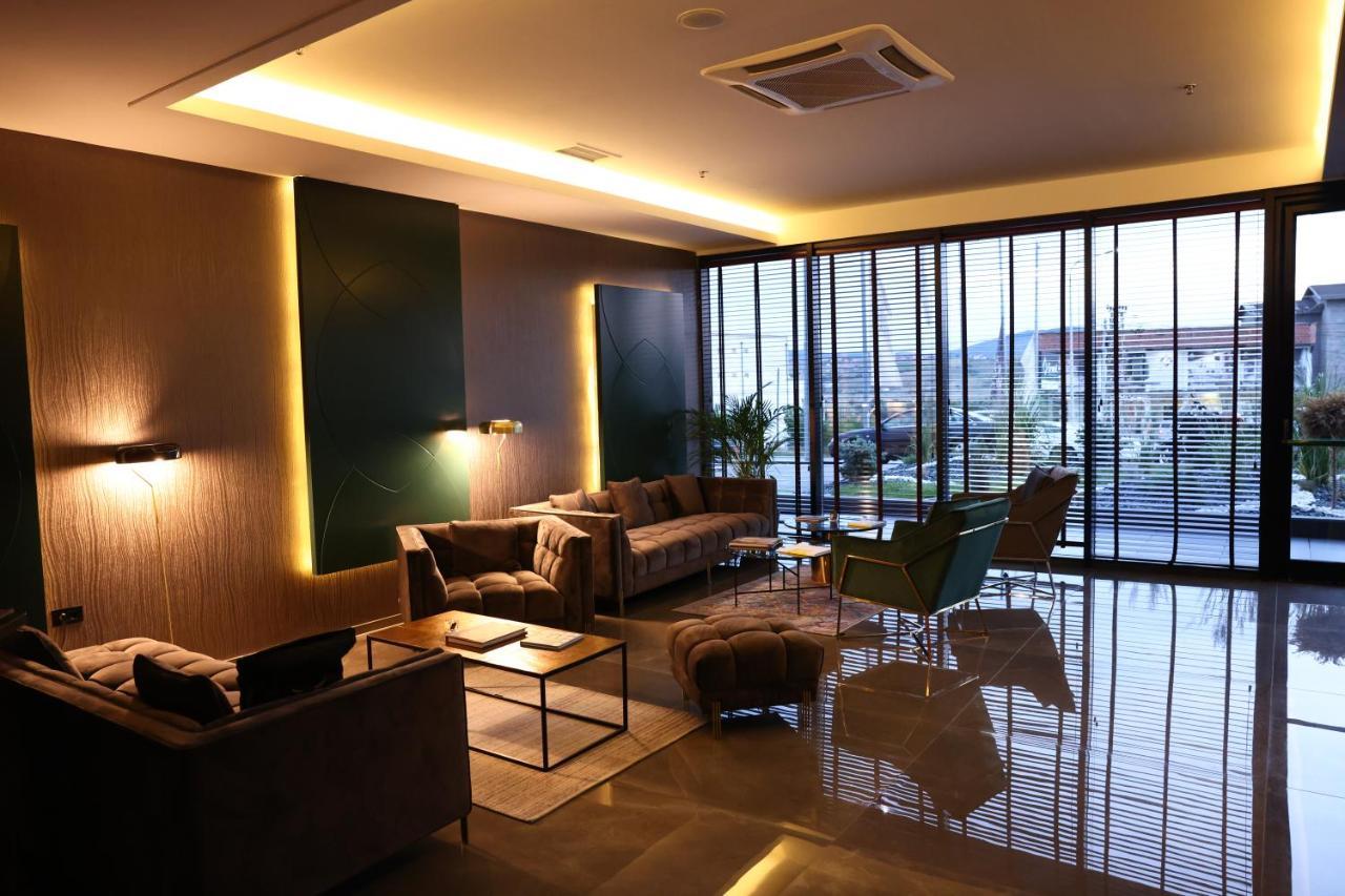 Palace Hotel & Spa Titova Mitrovica 외부 사진