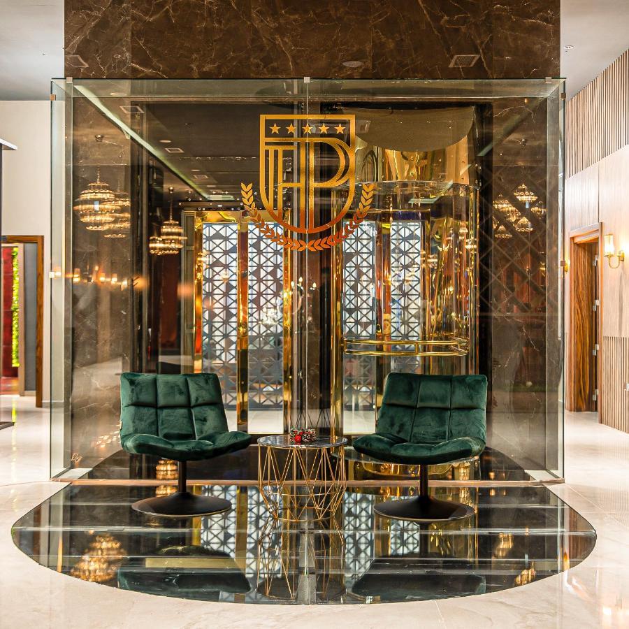 Palace Hotel & Spa Titova Mitrovica 외부 사진