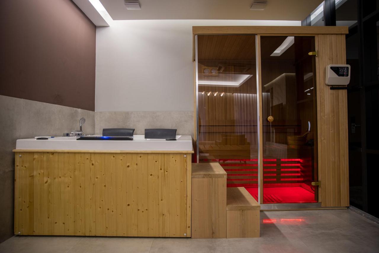 Palace Hotel & Spa Titova Mitrovica 외부 사진