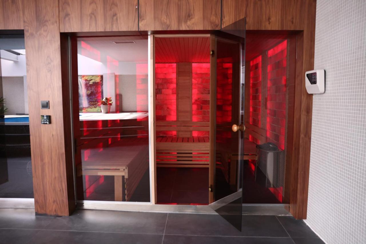 Palace Hotel & Spa Titova Mitrovica 외부 사진